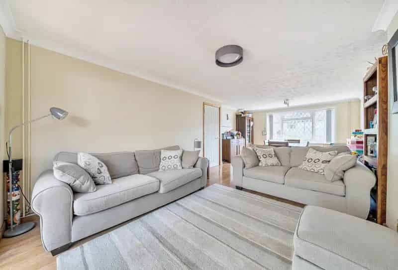3 Bedroom House For Sale Near Otford Station