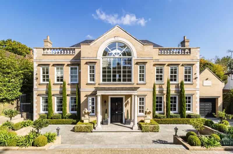 7 Bedroom House for Sale Newlands Avenue Radlett