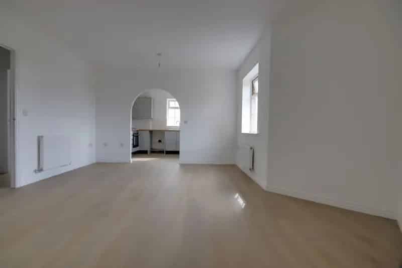 2 Bedroom Flat to Rent Tenant Fees Apply
