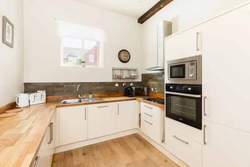 3 Bedroom Semi-Detached House to Rent in Shottery Near Stratford-upon-Avon