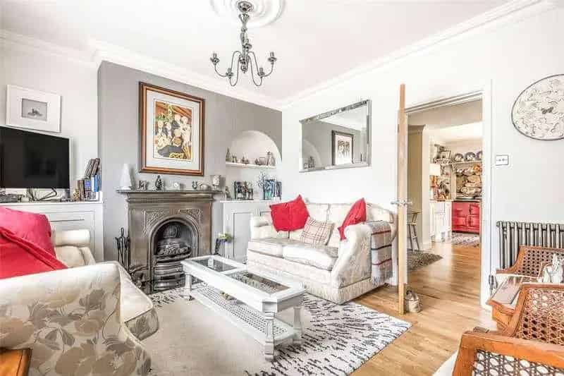 3 Bed Victorian Cottage for Sale - Family Home with Garden and Excellent Schools