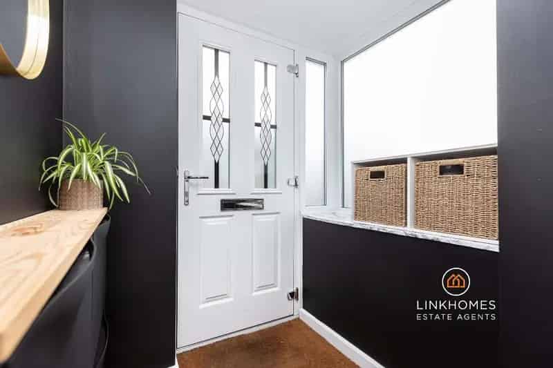 3 Bed Semi-Detached House For Sale in Ferndown