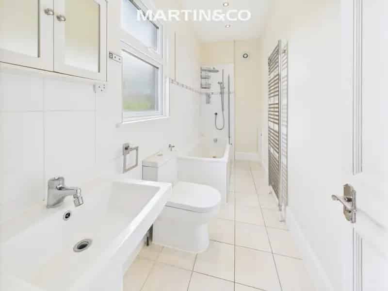 3 Bedroom Bungalow To Rent