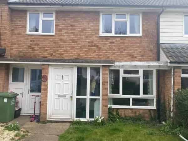 Large 3 Bed House in Quiet Cul de Sac