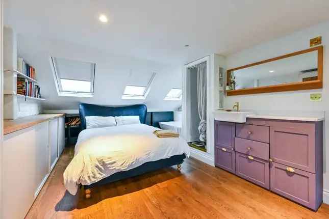 End terrace house to rent in Eastway, Hackney, London E9