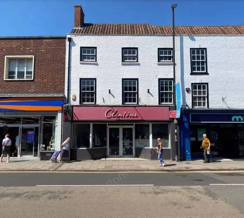 Town Centre Retail Unit 4661 sq ft