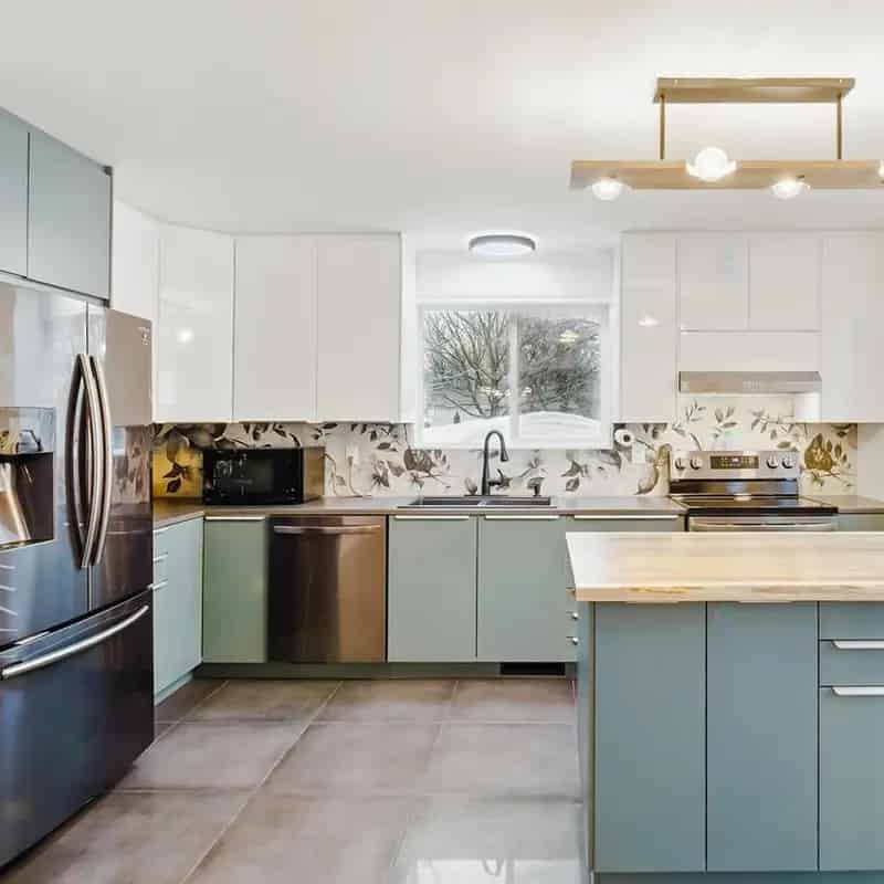 Family-Friendly Bungalow Near Highway 15