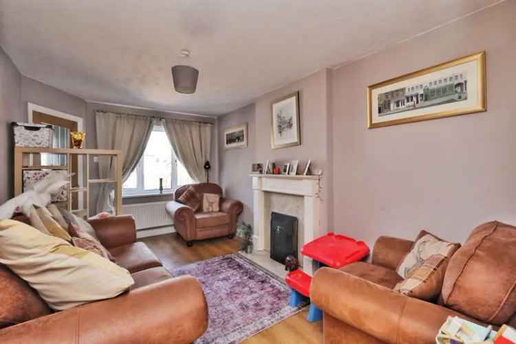 4 Bed 2 Bath House with Study and EV Charging Point