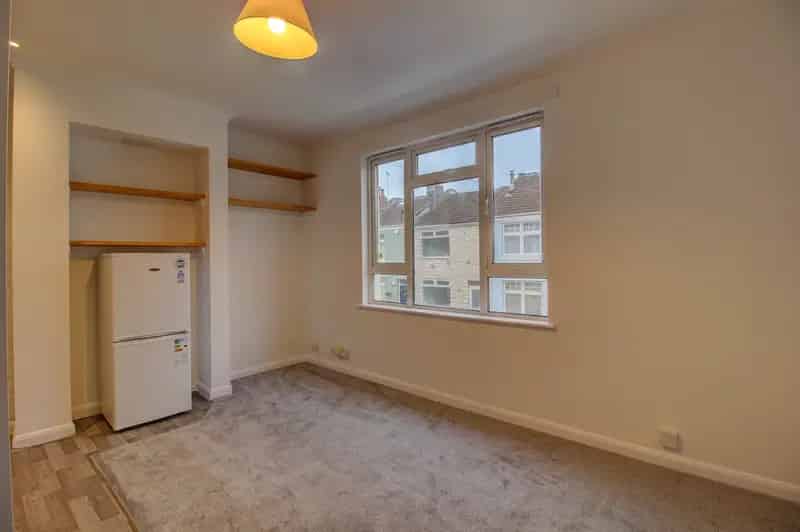 1 Bedroom Flat House to Rent