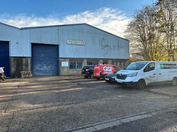 Industrial For Rent in Aylesbury, England