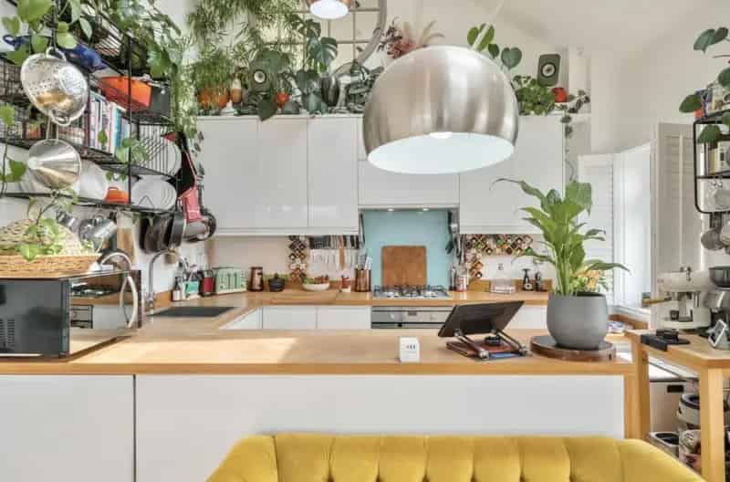 2 Bed Penthouse Flat for Sale