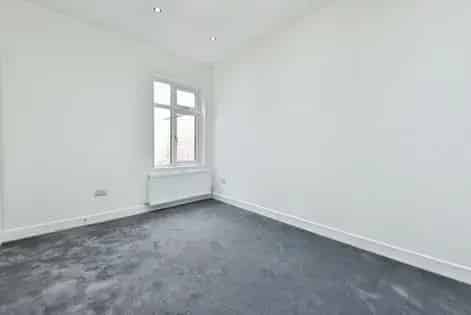 3 rooms house of 74 m² in Manchester