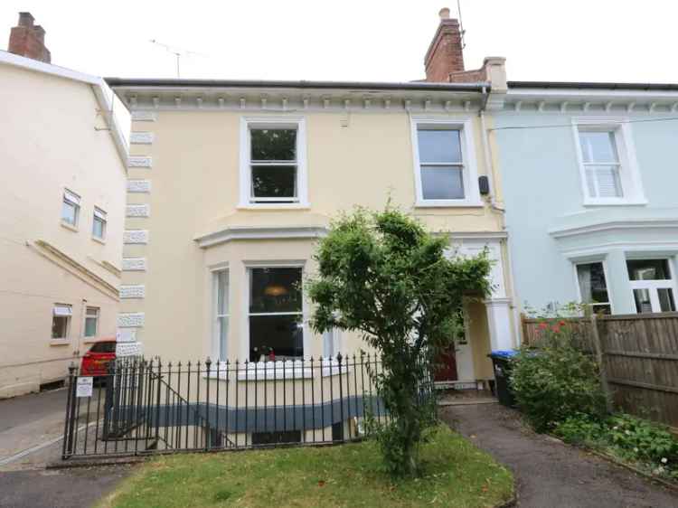 House For Rent in Warwick, England