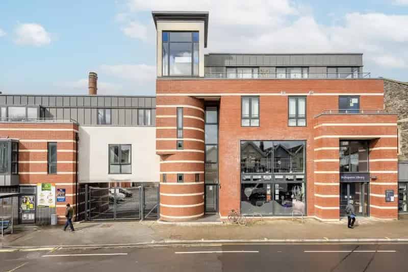 2 Bedroom Apartment to Rent in Bishopston