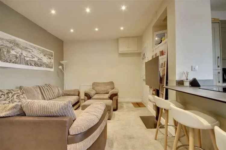 4 Bed Flat for Sale Large Four Double Bedroom Apartment City Views Fantastic Investment