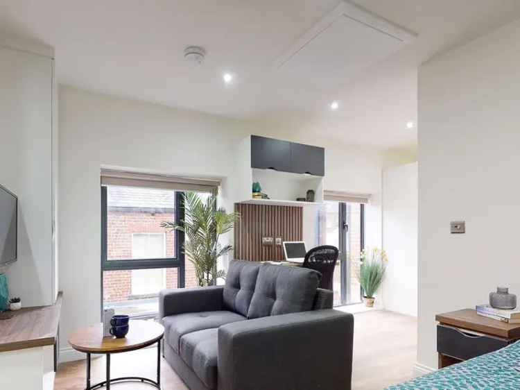 Modern Studio Apartment for Students in Leeds