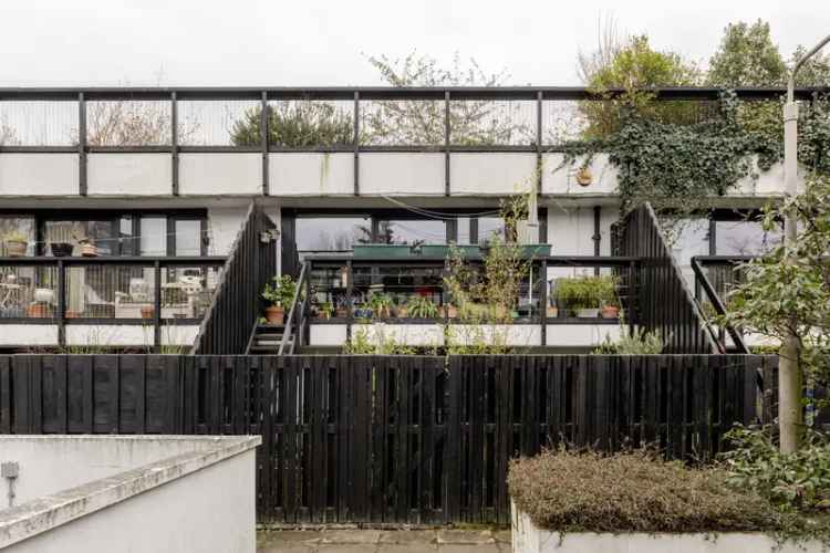 For Sale: Dunboyne Road II, London NW3 | The Modern House
