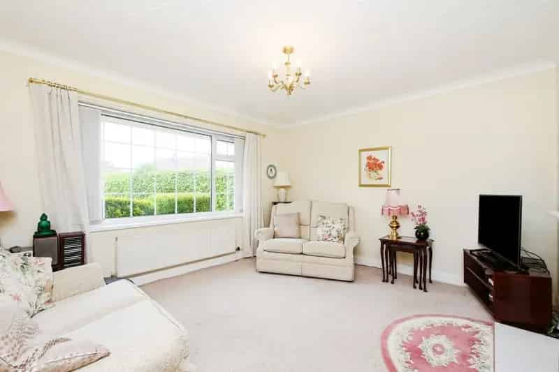 2 Bedroom Bungalow For Sale