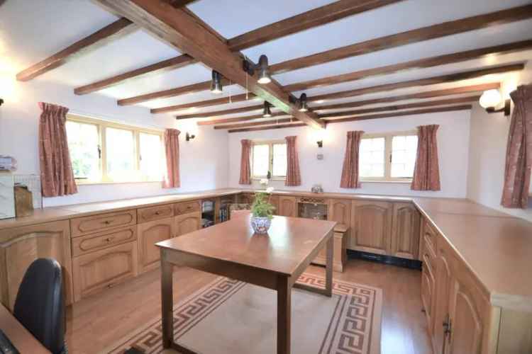 4 Bedroom Grade II Listed Family Home Buntingford