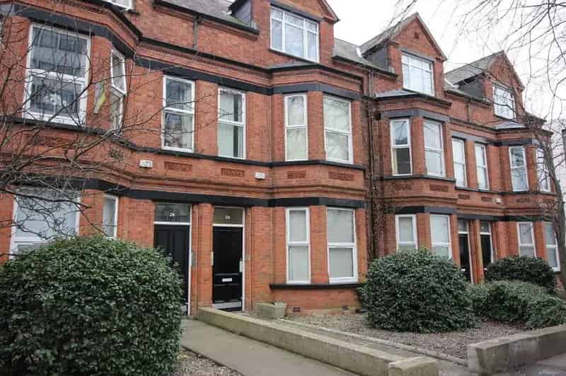 Second Floor Studio Apartment with Separate Kitchen