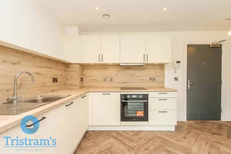 1 Bedroom Furnished Apartment for Rent in Derby Silk Yard