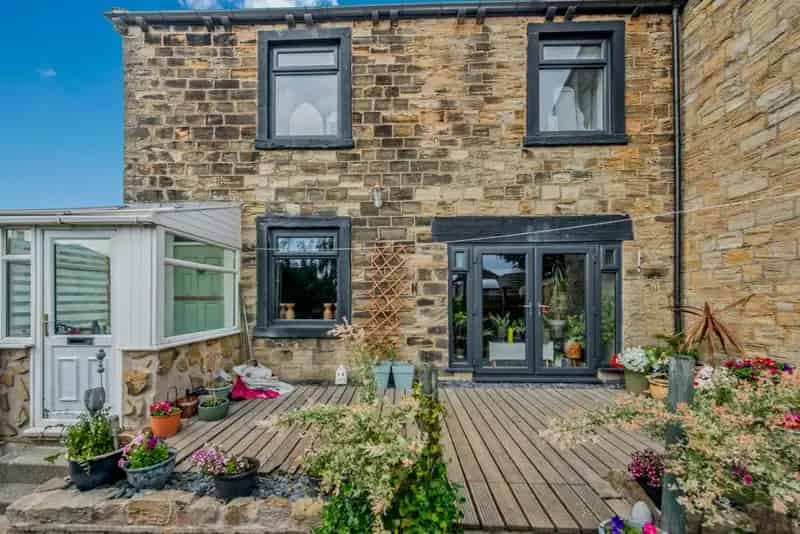 2 bedroom terraced house for sale