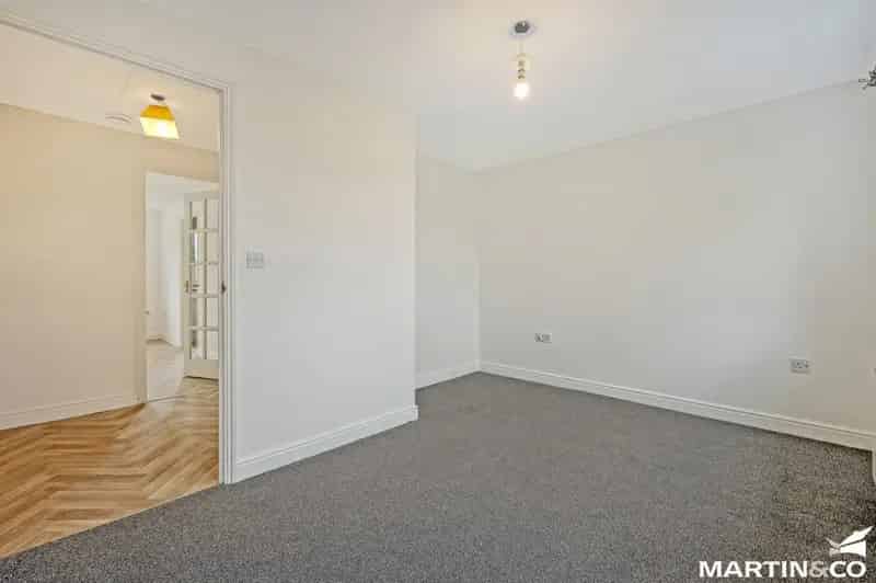 1 bedroom Flat
 To Rent