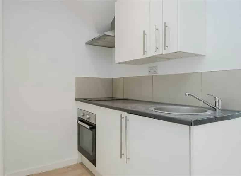 Refurbished Studio Flat near Brent Cross with All Bills Included