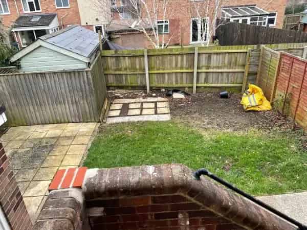 2 Bed Flat with Private Garden and Parking