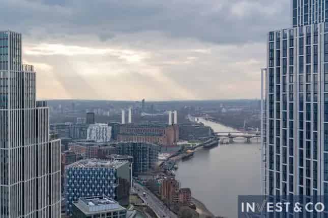 Luxury 3-Bed Apartment in Damac Tower Nine Elms