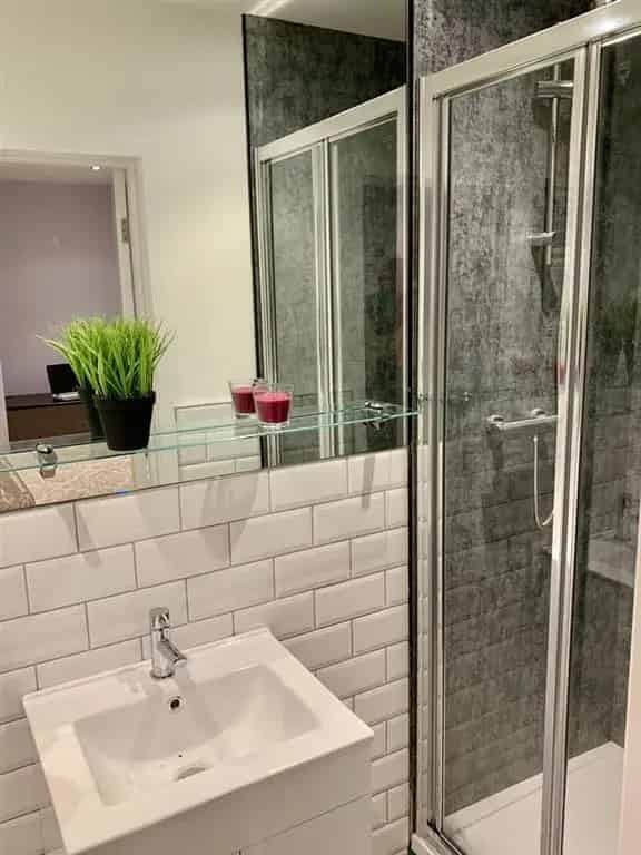 Flat For Rent , Swindon, England
