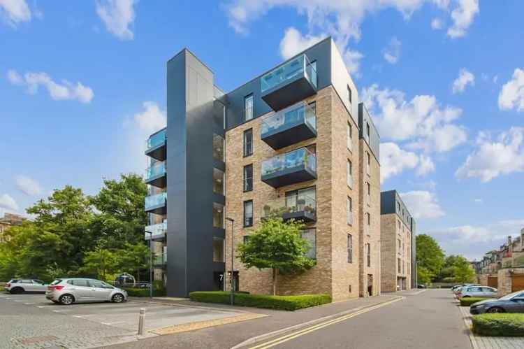 2 Bedroom Flat to Rent in Glasgow Botanic Gardens