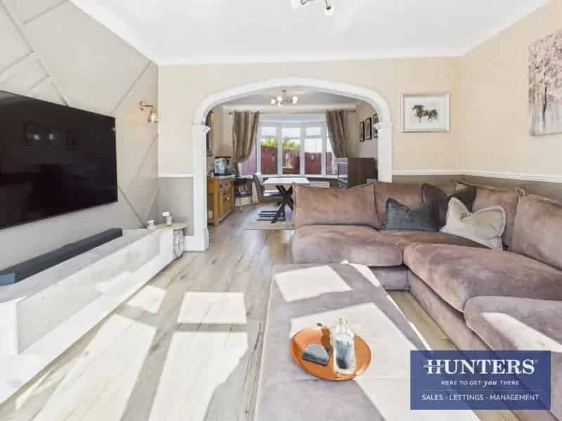 3 bed house for sale