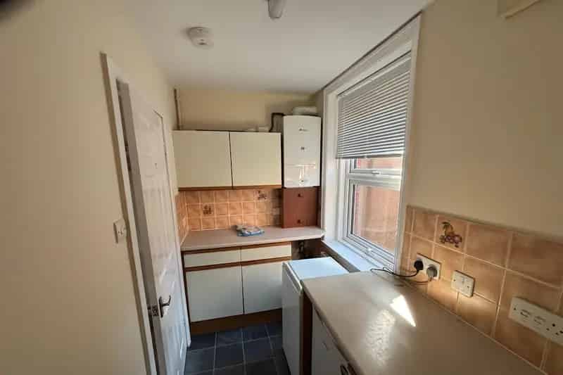 Spacious 1 Bedroom Ground Floor Flat Battenhall Worcester