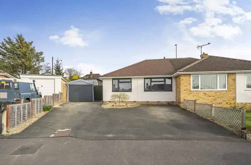 2 Bedroom Bungalow for Sale