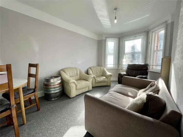 6 Bedroom Detached House Near Bournemouth University