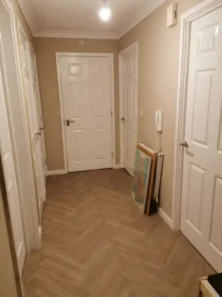 2 Bed Apartment Near Beach and M5
