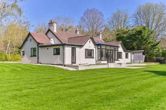 4 Bedroom Bungalow for Sale in Webb Estate Purley