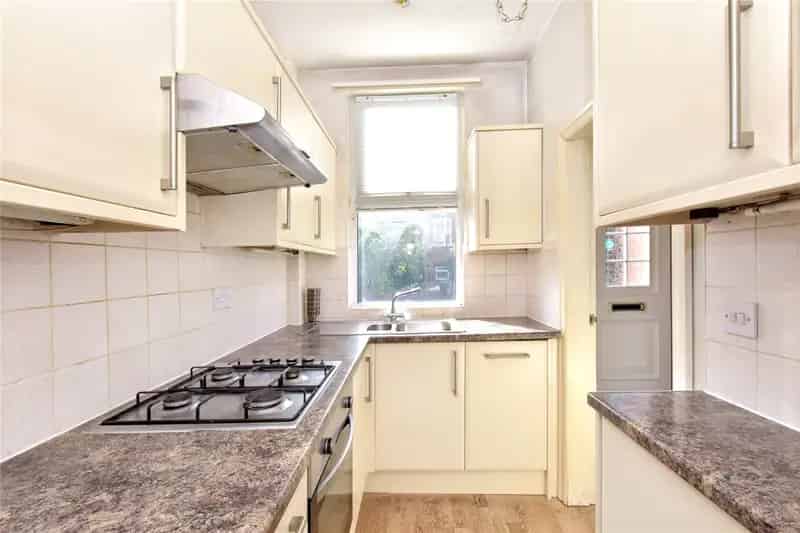 Spacious 2 Double Bedroom House in Burley