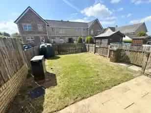 3 Bedroom Townhouse with South-Facing Garden and Parking