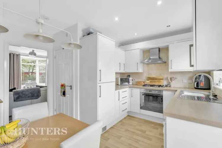 2 Bedroom House For Sale 698 SQ FT