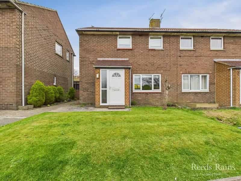 2 Bedroom Semi Detached House for Sale Framwellgate Moor Durham