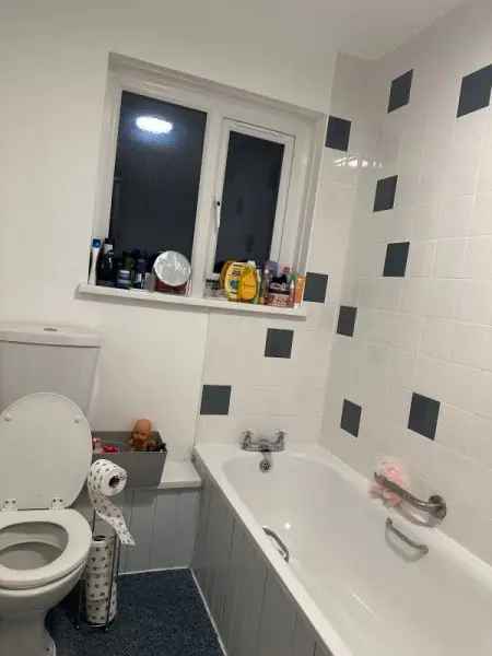 Flat For Rent in Folkestone and Hythe District, England