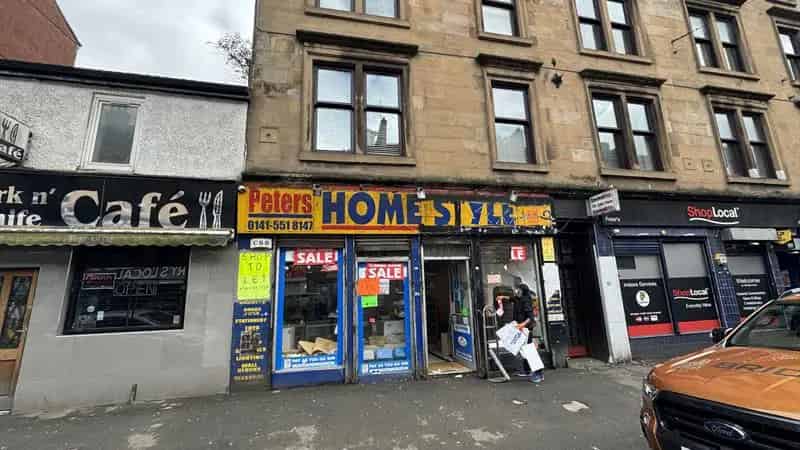 Ground Floor Retail Unit Glasgow Dennistoun 882 sq ft