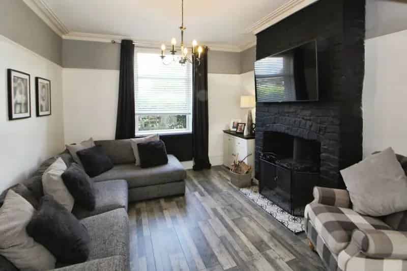 4 Bedroom Mid Terrace House for Sale Gamesley Derbyshire