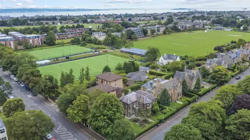 4 Bedroom Detached House for Sale Inverleith Place Edinburgh