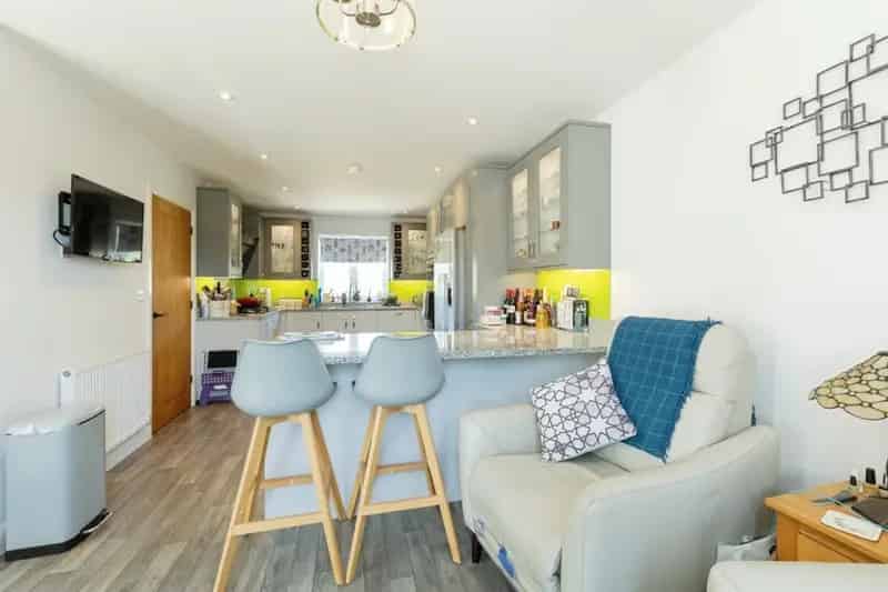 Spacious Detached Family Home Potley Lane