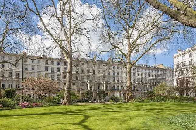 Flat for sale in Ennismore Gardens, London SW7