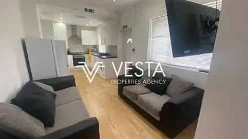 5 Bedroom End of Terrace House for Sale in Coventry