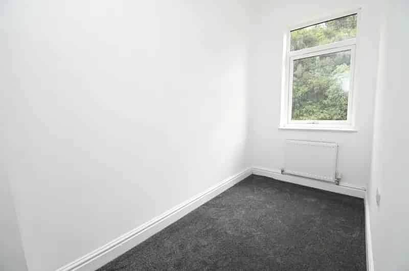 2 bed property for sale